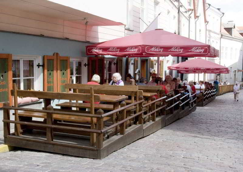St. Petersbourg Hotel - Small Luxury Hotels Of The World Tallinn Exterior photo