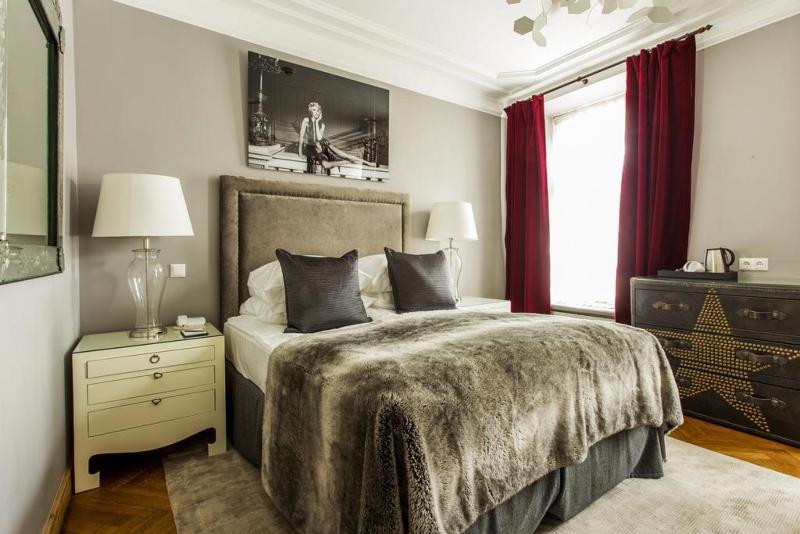 St. Petersbourg Hotel - Small Luxury Hotels Of The World Tallinn Exterior photo